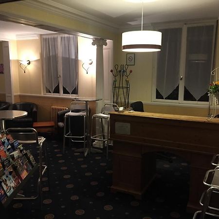 Arcantis Hotel La Residence Cergy Kültér fotó