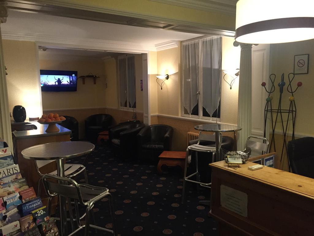 Arcantis Hotel La Residence Cergy Kültér fotó