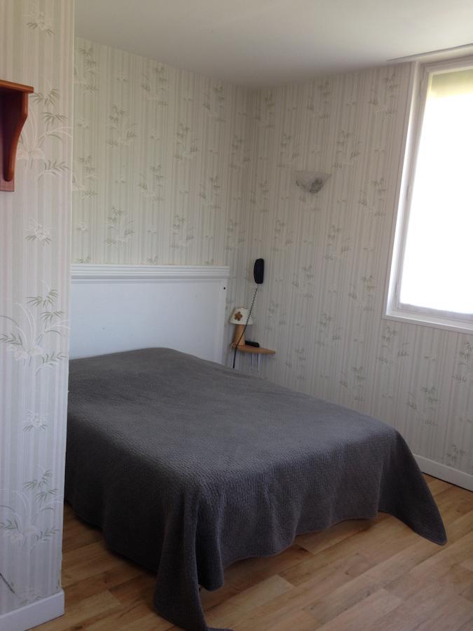 Arcantis Hotel La Residence Cergy Szoba fotó